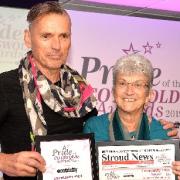 Dale Vince presents Pauline Farman with her award
