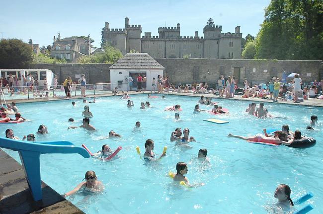 Cotswold charities scoop share of £120,000 festive financial boost - Vimarsana News