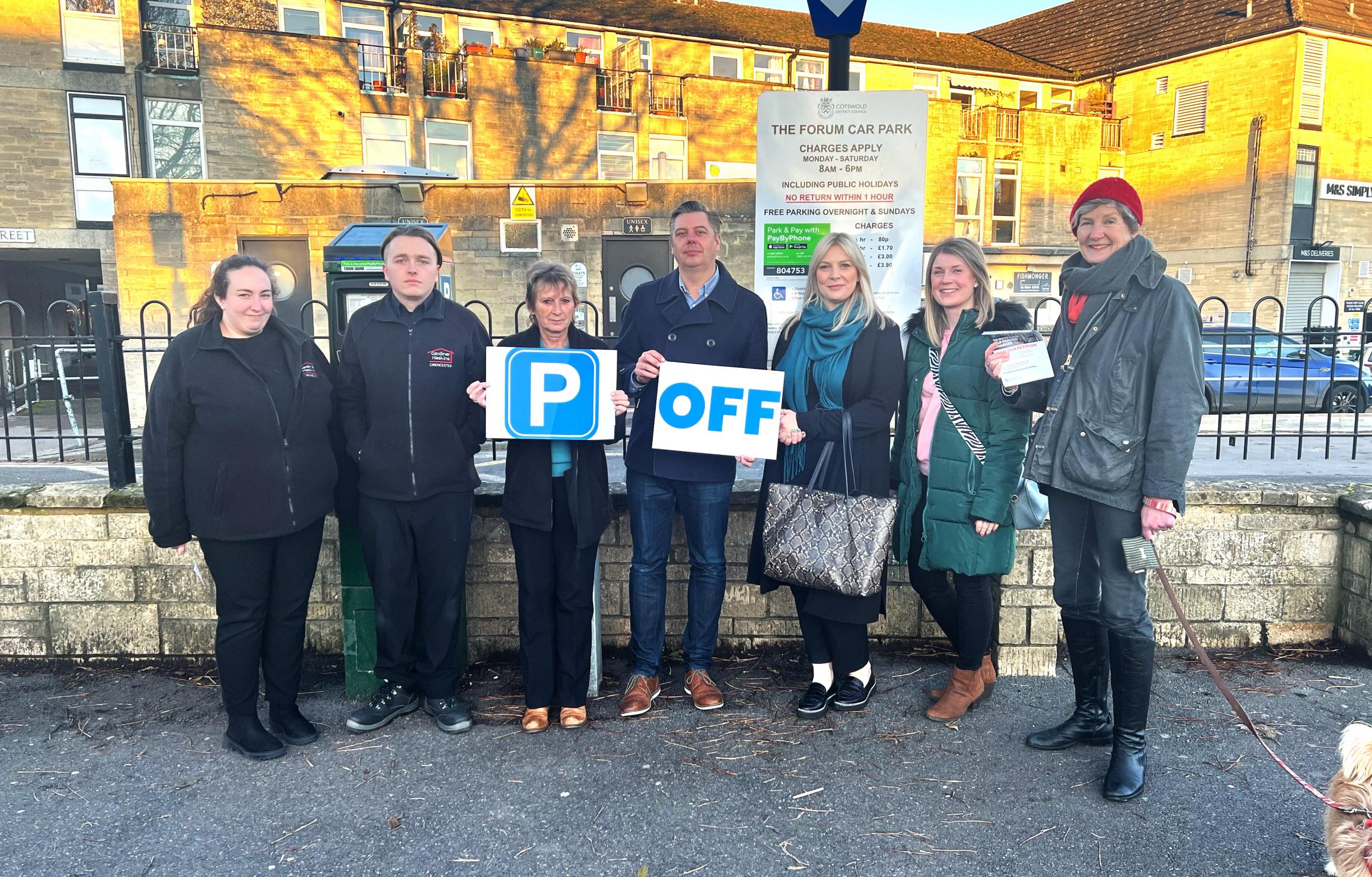 Cirencester traders fight plans to increase parking charges | Wilts and Gloucestershire Standard - Vimarsana News