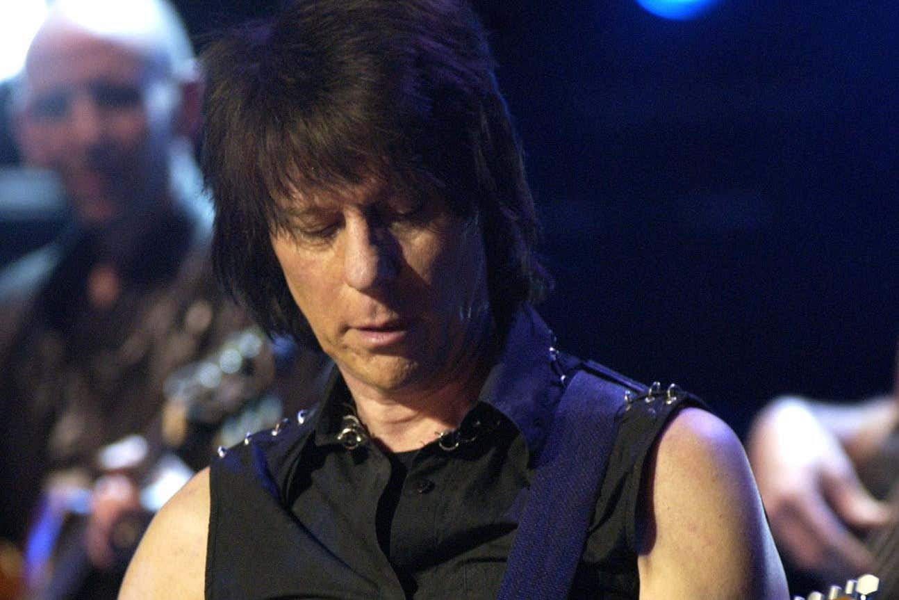 Sir Rod Stewart and Ronnie Wood remember 'groundbreaking' guitarist Jeff Beck | Wilts and Gloucestershire Standard - Vimarsana News
