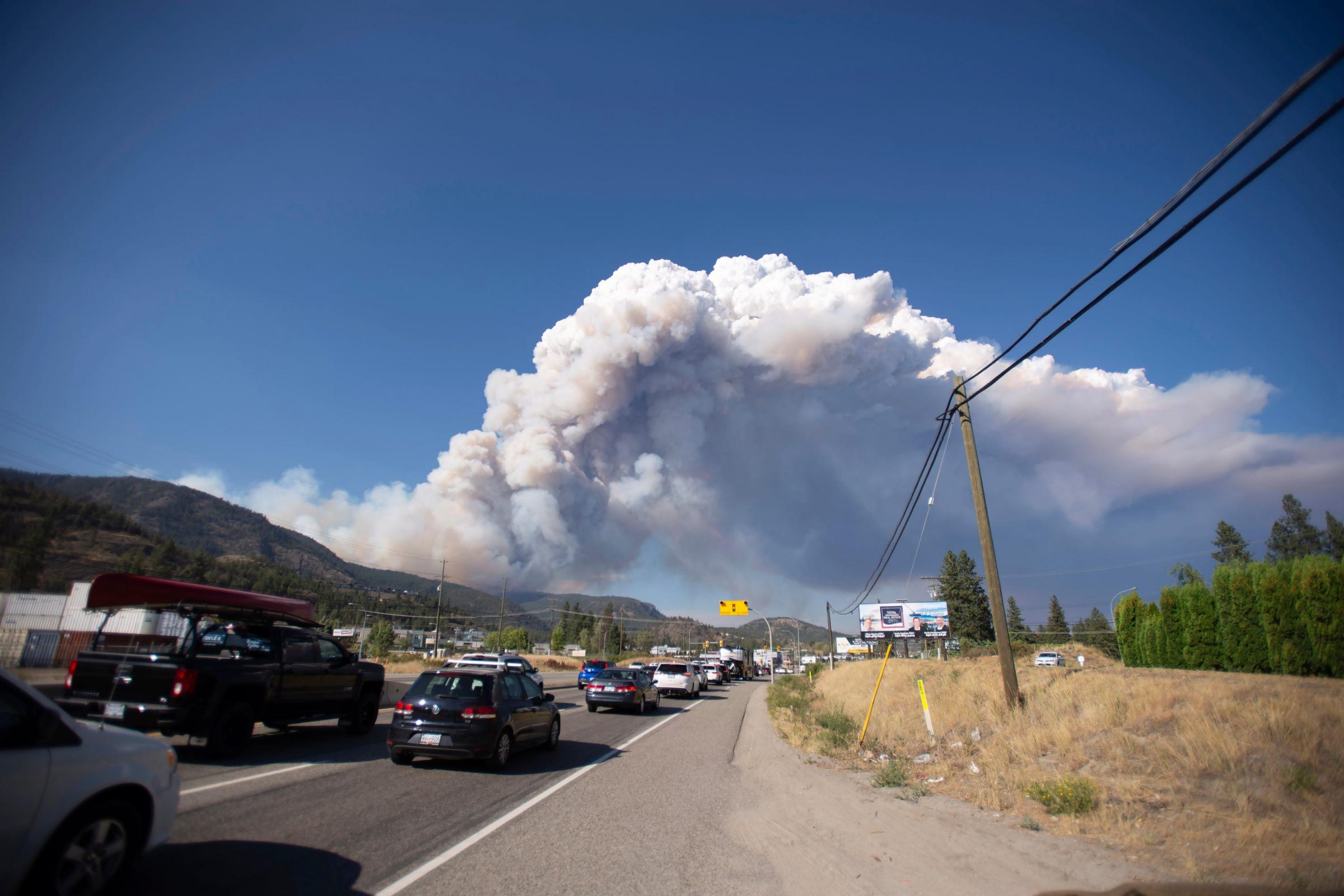 Wildfire nears capital of Canada's Northwest Territories | Wilts and Gloucestershire Standard - Vimarsana News