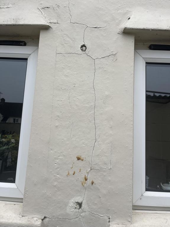 Wilts and Gloucestershire Standard: Cracks outside Maureen's house Wilts and Gloucestershire Standard: Cracks outside Maureen's house
