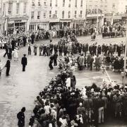 The Queen visited Cirencester in 1963