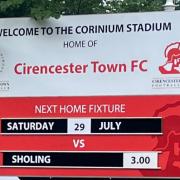 Report: the game between Cirencester and Sholing was abandoned by the referee in the 75th minute