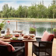 Spa guests can enjoy a breakfast at The Lakes Bar & Kitchen