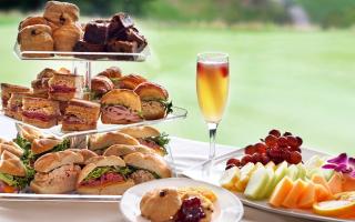 Best afternoon teas near Cirencester from Tripadvisor reviews ahead of Jubilee (Canva)