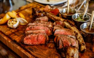 Best steakhouses near Cirencester according to Tripadvisor reviews (Canva)