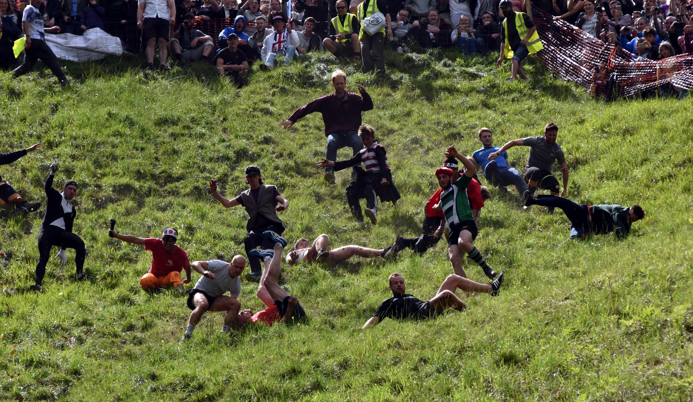 New savours success he hurtles to glory in cheese rolling | Wilts and Standard